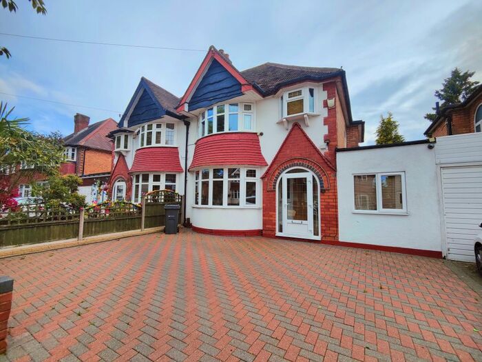 3 Bedroom Property To Rent In Miall Road, Hall Green, Birmingham, B28