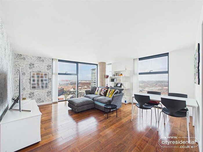 2 Bedroom Flat For Sale In West Tower, Liverpool, L3