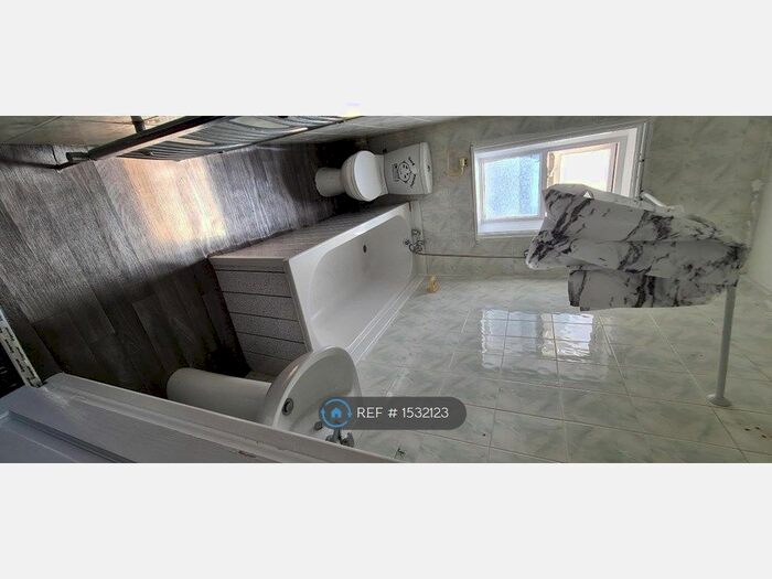 2 Bedroom End Of Terrace House To Rent In Walpole Street, Burnley, BB10