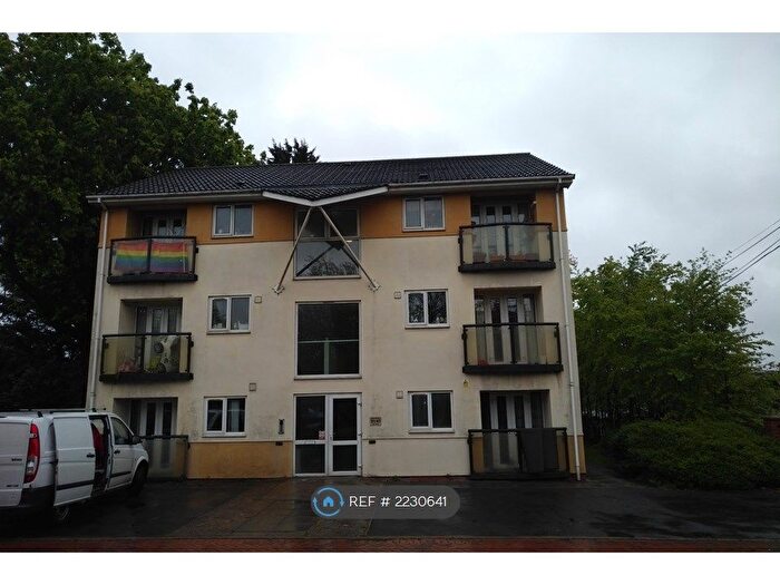2 Bedroom Flat To Rent In Fellows Park Gardens, Walsall, WS2