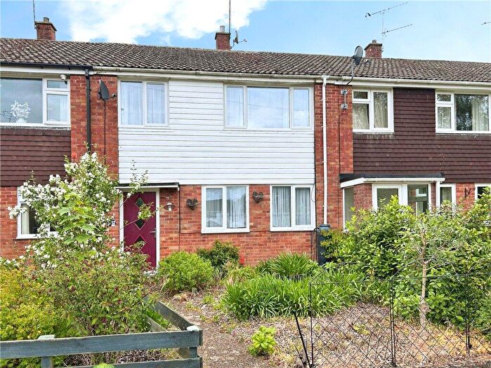 3 Bedroom Terraced House To Rent In Beverley Gardens, Romsey, Hampshire, SO51