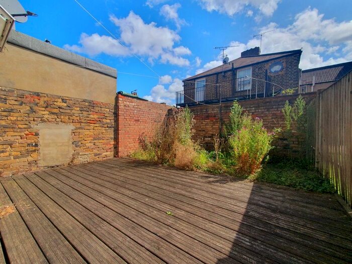 1 Bedroom Flat To Rent In Junction Road, London, N9