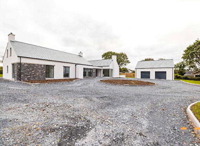 4 Bedroom House And Lands For Sale In A Dungonnell Road, Crumlin, BT29