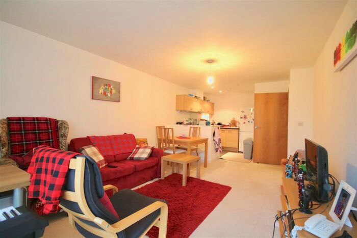 1 Bedroom Flat To Rent In Richmond House, Bonfire Corner, Portsmouth, PO1
