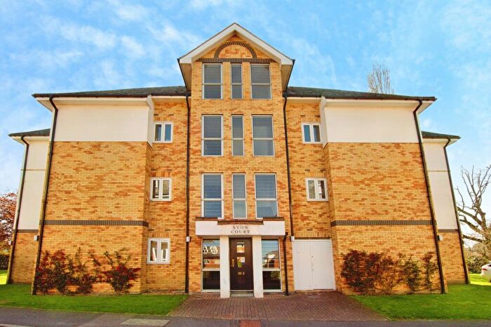 1 Bedroom Flat To Rent In Park View Close, St Albans, AL1