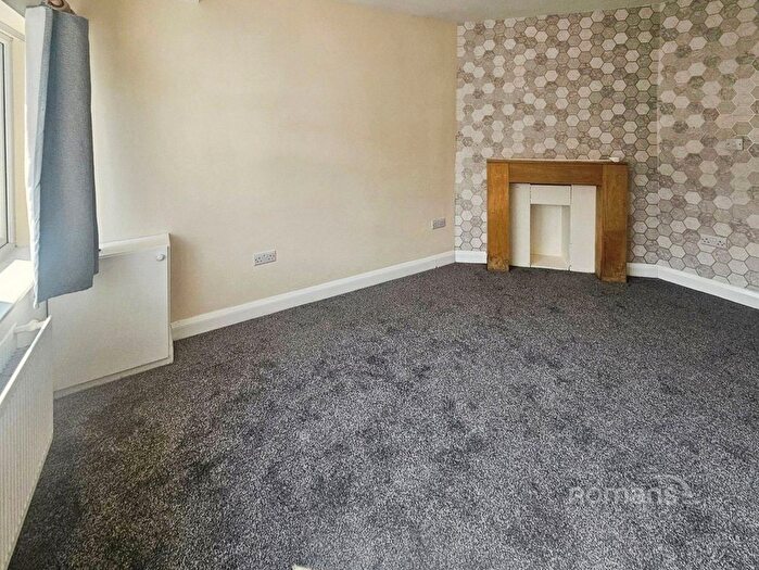 1 Bedroom Flat To Rent In Stafford Avenue, Slough, Berkshire, SL2