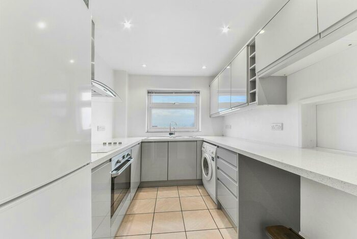 1 Bedroom Apartment To Rent In Cheam Road, Sutton, SM1