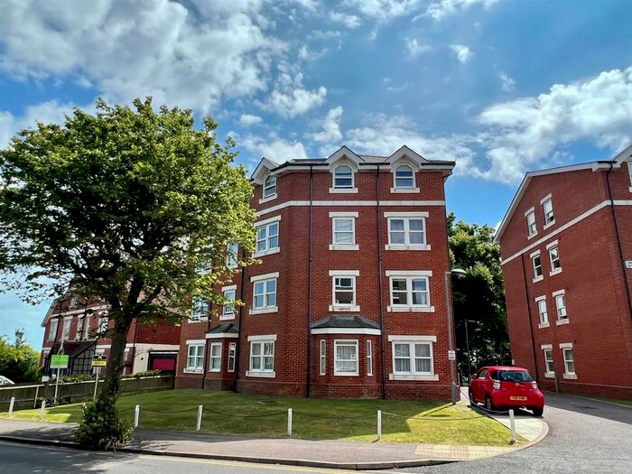 2 Bedroom Flat To Rent In Upper Avenue, Eastbourne, BN21