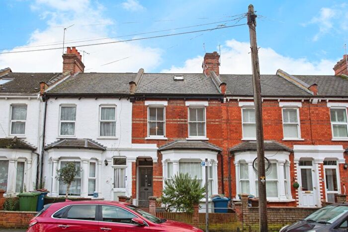 3 Bedroom Terraced House For Sale In Byron Road, Harrow, HA1
