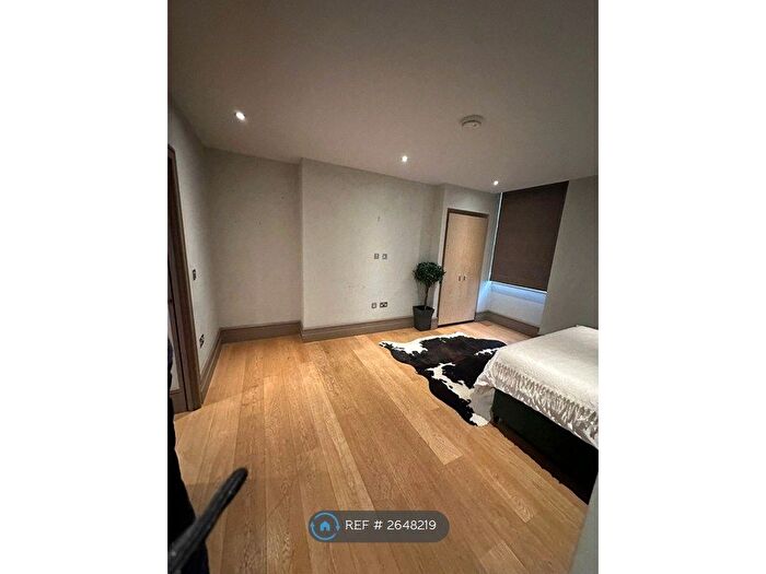 Studio To Rent In Dorset Square, London, NW1