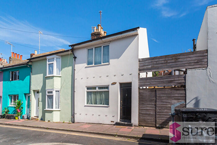 4 Bedroom End Of Terrace House To Rent In Washington Street, Brighton, BN2
