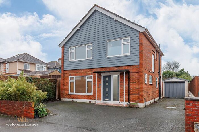 3 Bedroom Detached House To Rent In Warnford Road, Bournemouth, BH6