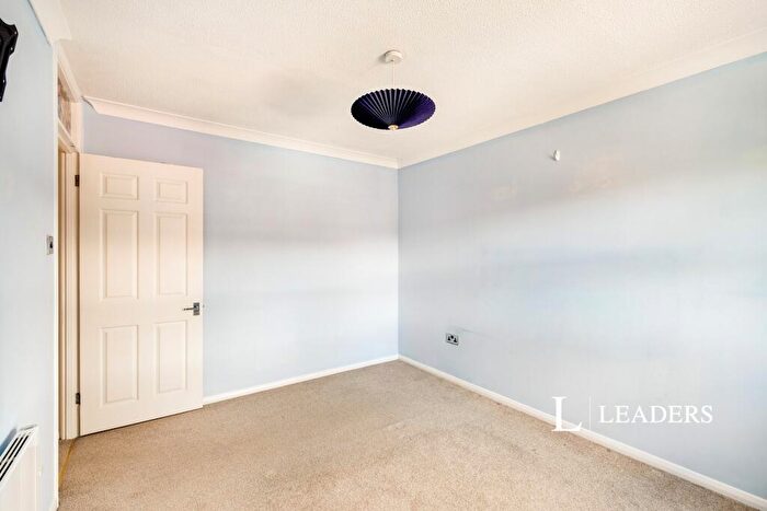 2 Bedroom Apartment To Rent In Floriston Gardens, New Milton, BH25