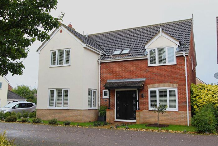 5 Bedroom Detached House For Sale In Bickerdikes Gardens, Sandy, SG19