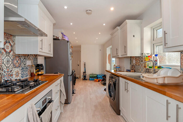 3 Bedroom Terraced House For Sale In London Road, Grays, RM20
