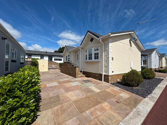 1 Bedroom Park Home For Sale In Jasmin Court, Organford Manor Country Park Homes, Organford, Dorset, BH16