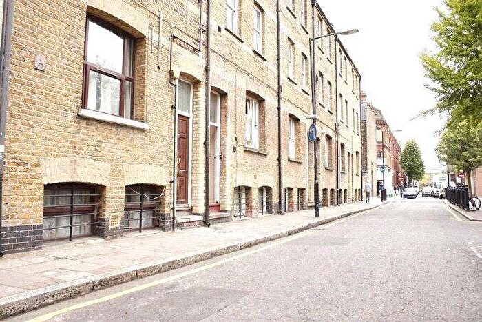 4 Bedroom Duplex To Rent In Settles Street, London, E1
