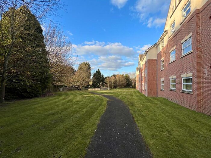 2 Bedroom Apartment For Sale In Newlands Close, Hagley, Stourbridge, DY9