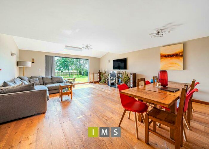 3 Bedroom End Of Terrace House For Sale In Main Street, Merton Bicester, OX25
