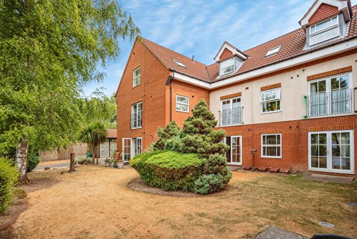 2 Bedroom Flat For Sale In Moor Lane, Bingham, Nottingham, Nottinghamshire, NG13