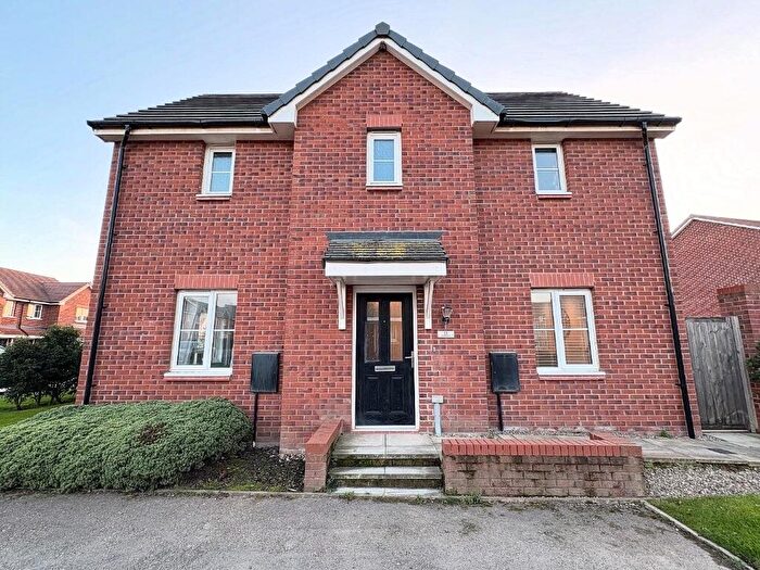 3 Bedroom Semi-Detached House For Sale In Chancel Drive, PR4