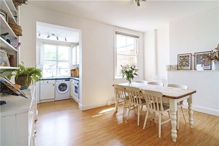 3 Bedroom Flat To Rent In Barnes High Street, Barnes, London, SW13