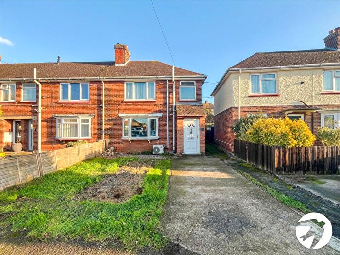 2 Bedroom End Of Terrace House For Sale In Watling Place, Sittingbourne, Kent, ME10