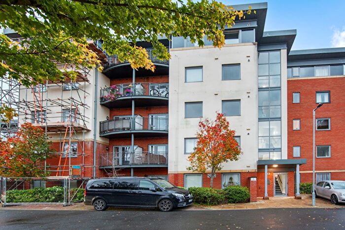 2 Bedroom Flat To Rent In Junction Road, Andover, SP10