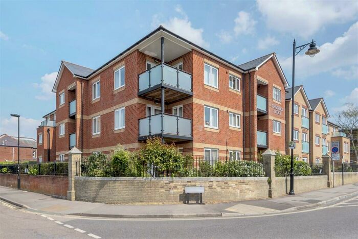 1 Bedroom Retirement Property To Rent In Chadwick Lodge, Southampton, SO15