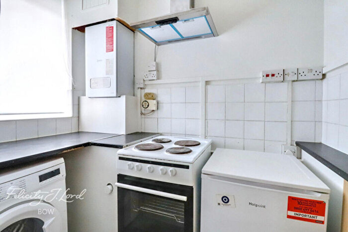 1 Bedroom Flat To Rent In Tent Street, London, E1