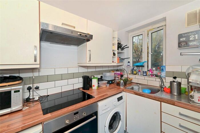 1 Bedroom Flat To Rent In Leroy Street, Elephant &amp; Castle, London, SE1