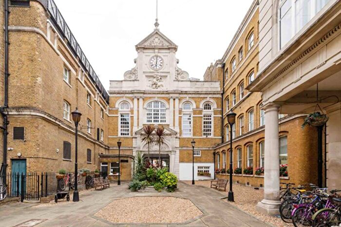 2 Bedroom Maisonette To Rent In Whitechapel Road, Whitechapel, London, E1
