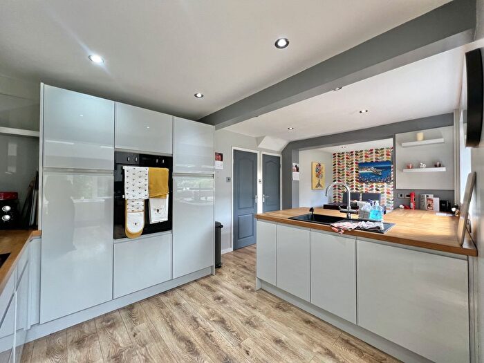 3 Bedroom Detached House For Sale In Fieldfare Close, Thornton, FY5