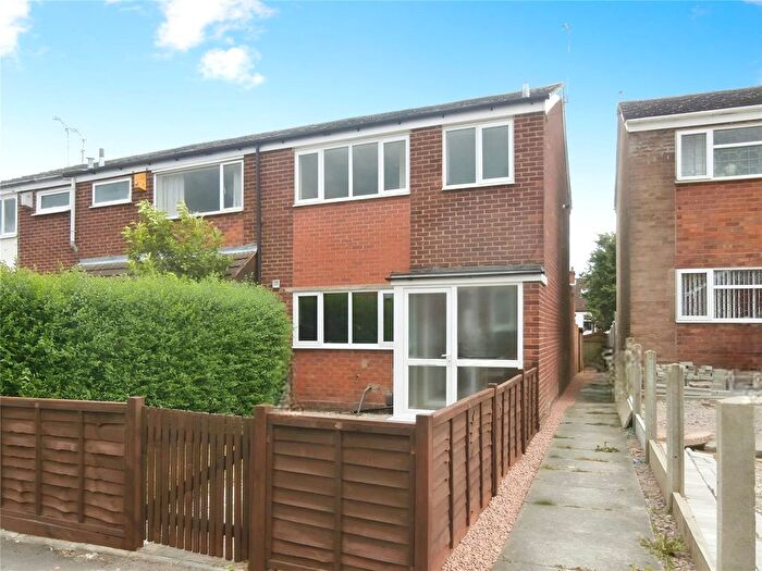 3 Bedroom End Of Terrace House To Rent In Hilton Avenue, Nuneaton, Warwickshire, CV10