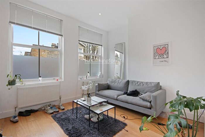 2 Bedroom Apartment To Rent In Whitehorse Road, Limehouse, E1