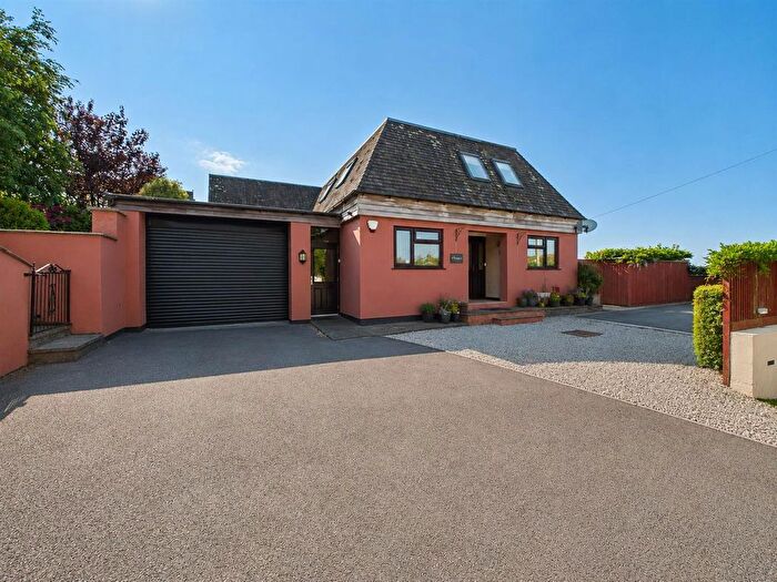 4 Bedroom Detached House For Sale In Champernowne Crescent, Ilfracombe, EX34