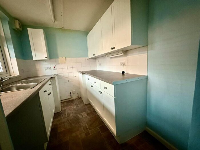 1 Bedroom Flat For Sale In River Way, Andover, SP10