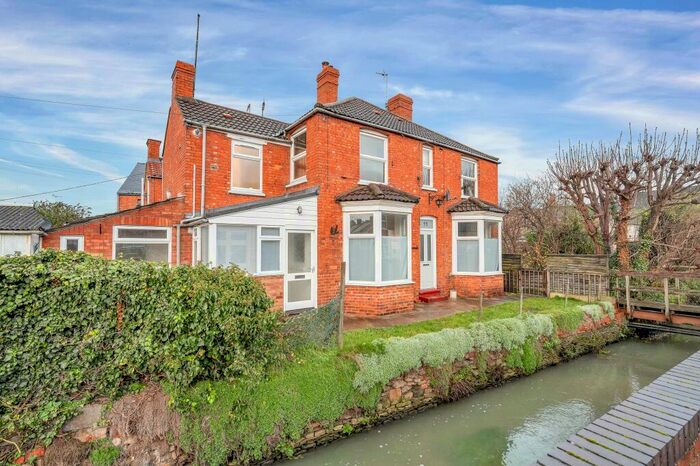 2 Bedroom Terraced House To Rent In Victoria Place, Bourne, PE10