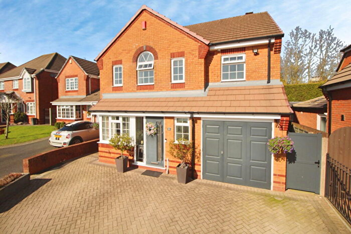 3 Bedroom Detached House For Sale In Stokesay Rise, Milking Bank, Dudley, DY1