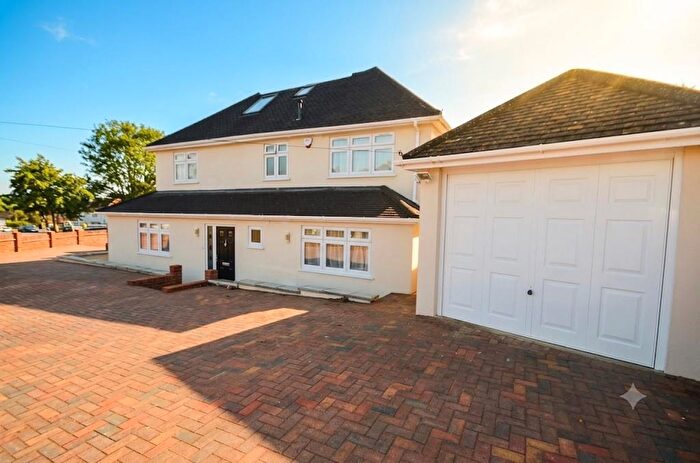 5 Bedroom Semi-Detached House To Rent In Woodcote Avenue, Mill Hill, NW7