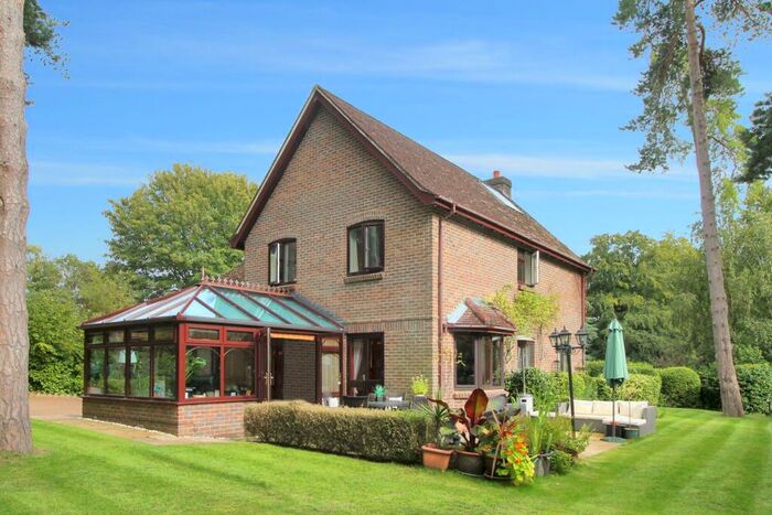 4 Bedroom Detached House For Sale In Shedfield, Hampshire, SO32