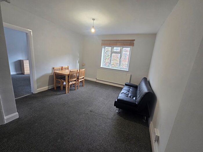 1 Bedroom Flat To Rent In Deseret House, London Road, Mitcham, CR4