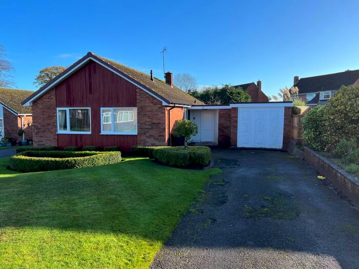 3 Bedroom Bungalow For Sale In Johnsgate, Brewood, Stafford, ST19