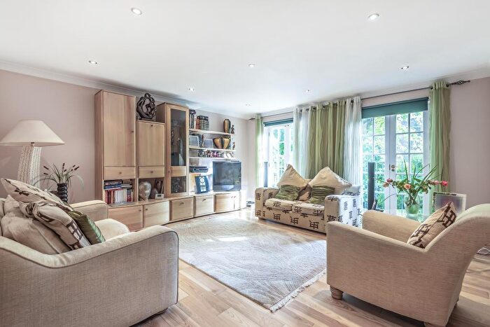 3 Bedroom Town House For Sale In Andover Place, Maida Vale, NW6