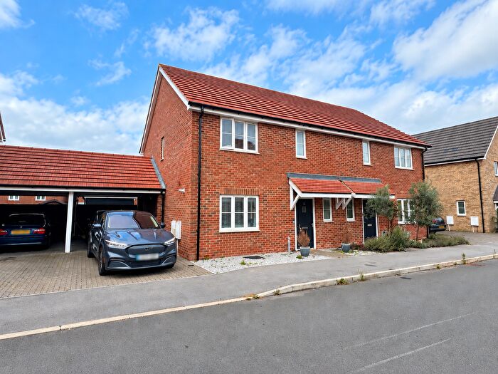 3 Bedroom Semi-detached House For Sale In Beech Close, Fordham, CB7