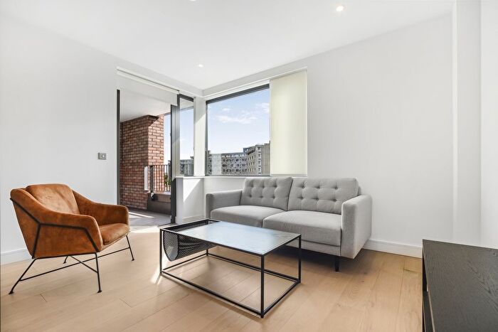 1 Bedroom Flat To Rent In Rosewood Building, London, E2