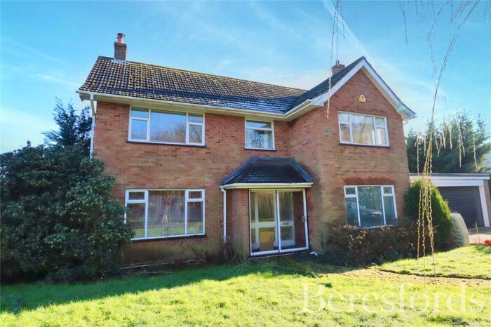 4 Bedroom Detached House For Sale In St. Annes Road, Mountnessing, CM15