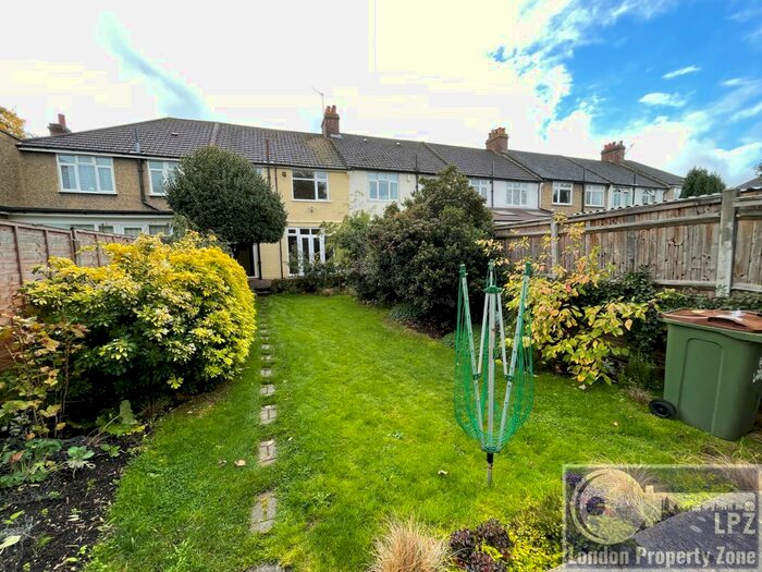 3 Bedroom Terraced House To Rent In West Avenue, Wallington, SM6