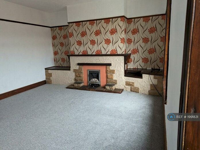 2 Bedroom Terraced House To Rent In Manchester Rd, Linthwaite, HD7