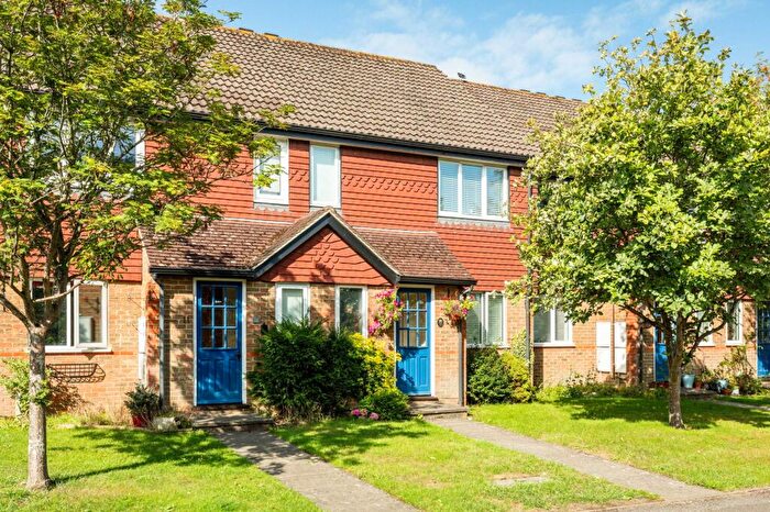 1 Bedroom Flat For Sale In Woodfield, Whittaker Court Woodfield, KT21